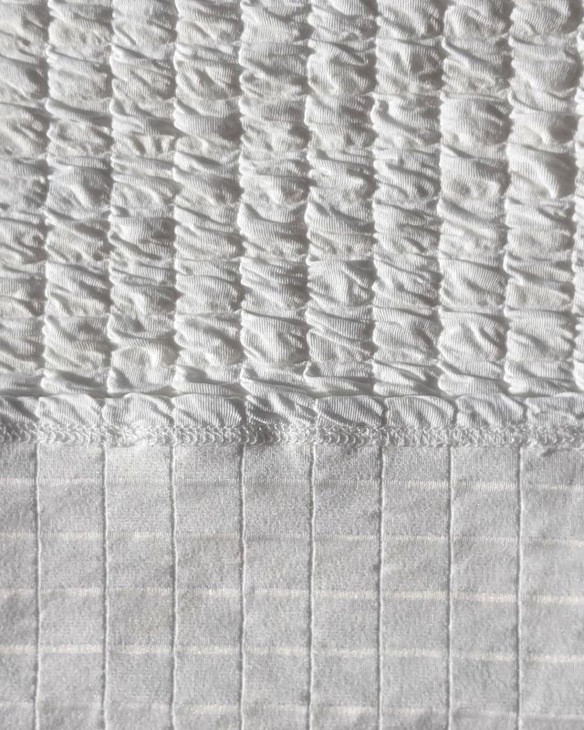 Swipe to see how this @riverisland blister jacquard jersey fabric was created.
#mytrainedeye #riverisland #blisterjacquards #texturedjerseyfabrics #jersey #mytrainedeyejersey