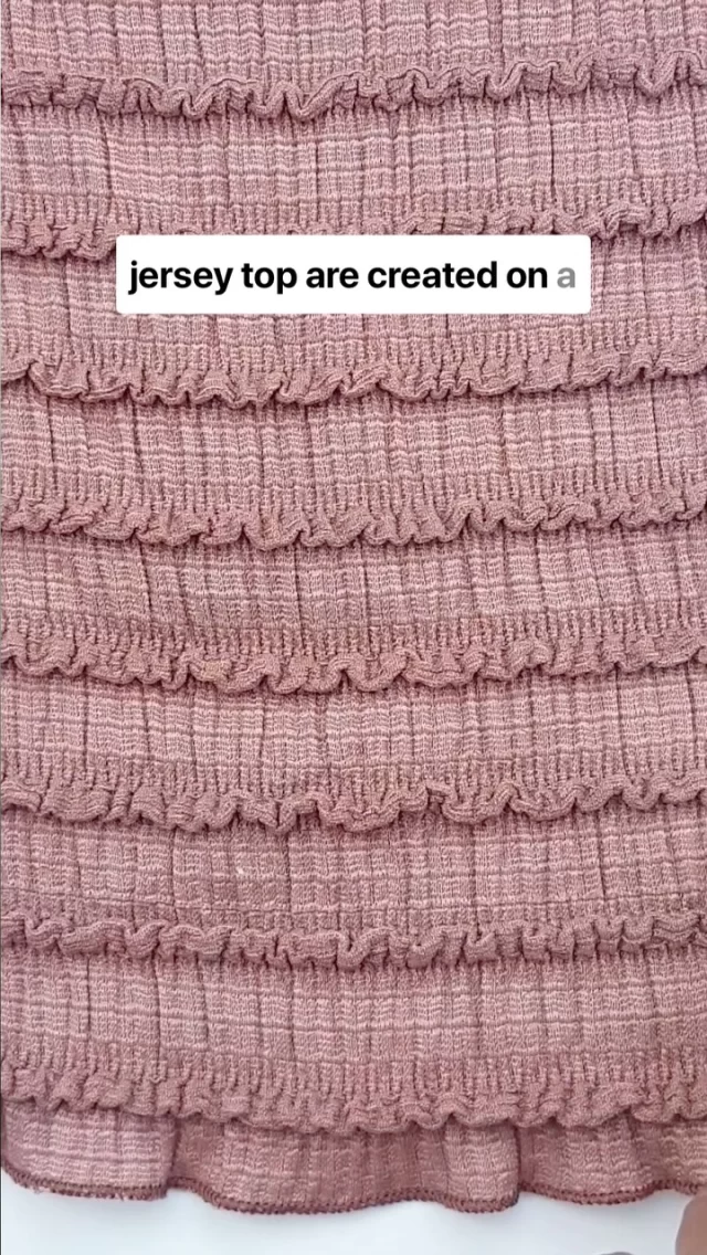 Here’s how the crinkle effect was created on this @hm jersey top. 
See link in bio for details of our courses. 
#mytrainedeye #jersey #hm #crinkletop##